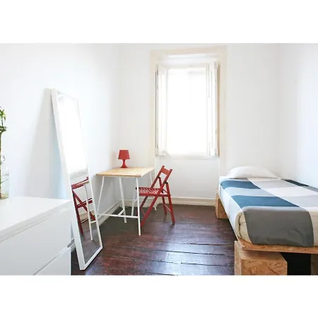 Friendly Hills Bairro Alto Konukevi *