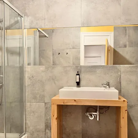 Friendly Hills Bairro Alto * Lisbona