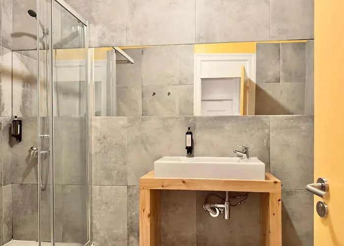 Friendly Hills Bairro Alto * Lissabon